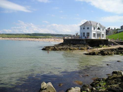 Albany Lodge Portrush Exterior foto